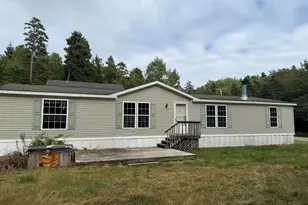 61 Sunset Ave, Stonington, ME 04681 - Photo 2