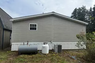 61 Sunset Ave, Stonington, ME 04681 - Photo 4