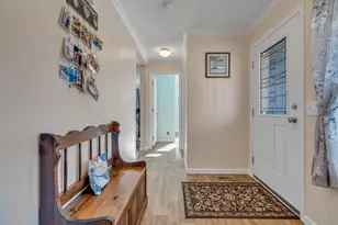 35 Sandalwood Cir, Kittery, ME 03904 - Photo 6
