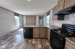 15 Brooke Ave, Belfast, ME 04915 - Photo 6