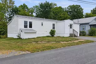 23 Pennell St, Skowhegan, ME 04976 - Photo 26