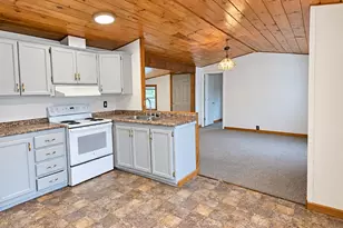 23 Pennell St, Skowhegan, ME 04976 - Photo 2