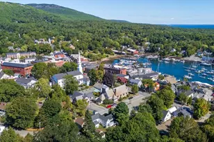 13 Wood St, Camden, ME 04843 - Photo 2