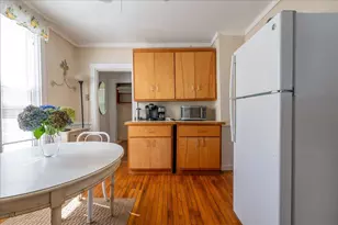 13 Wood St, Camden, ME 04843 - Photo 4