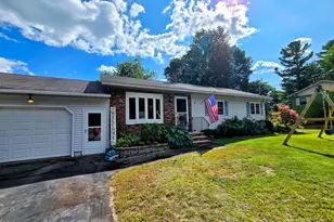 9 Juniper Rd, Jay, ME 04239 - Photo 2