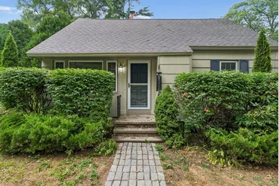 305 Fowler Road, Cape Elizabeth, ME 04107 - Photo 2