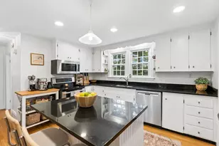 305 Fowler Rd, Cape Elizabeth, ME 04107 - Photo 18