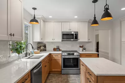 847 Middlesex Road, Topsham, ME 04086 - Photo 14