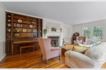847 Middlesex Road, Topsham, ME 04086 - Photo 8