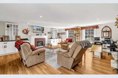 685 Prospect Avenue, Rumford, ME 04276 - Photo 6