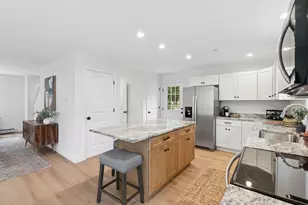 71 Epping St, Portland, ME 04103 - Photo 14