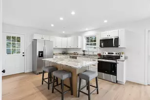 71 Epping St, Portland, ME 04103 - Photo 6