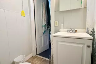 107 Broad St, Auburn, ME 04210 - Photo 8