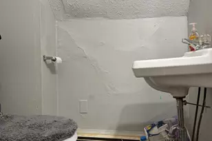 107 Broad St, Auburn, ME 04210 - Photo 40
