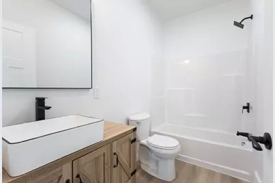11 Chestnut Street, Old Orchard Beach, ME 04064 - Photo 32