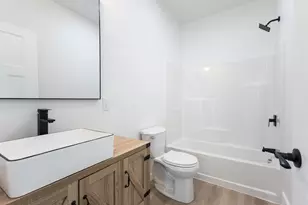 11 Chestnut St, Old Orchard Beach, ME 04064 - Photo 32