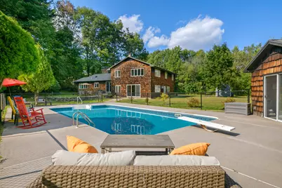 10 Bonnaille Avenue, Lewiston, ME 04240 - Photo 2