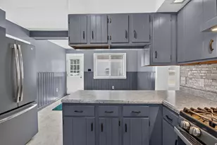 92 Lafayette St, Calais, ME 04619 - Photo 8