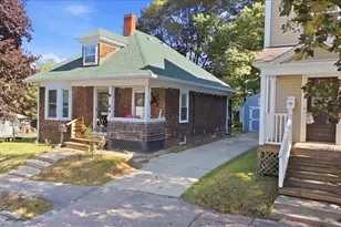 6 Harris St, Auburn, ME 04210 - Photo 2