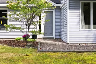 39 Spruce St, Winthrop, ME 04364 - Photo 4