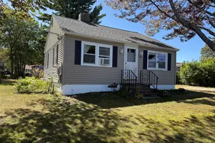 24 Curtis St, Wells, ME 04090 - Photo 2
