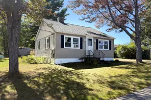 24 Curtis St, Wells, ME 04090 - Photo 1