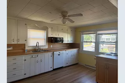 24 Curtis Street, Wells, ME 04090 - Photo 4