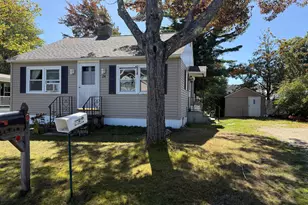 24 Curtis St, Wells, ME 04090 - Photo 12