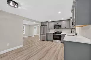 32 Tall Pines Dr, Saco, ME 04072 - Photo 8