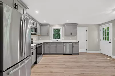 32 Tall Pines Drive, Saco, ME 04072 - Photo 8