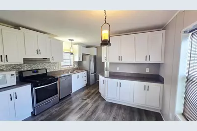 3 Parkview Lane, Lewiston, ME 04240 - Photo 4