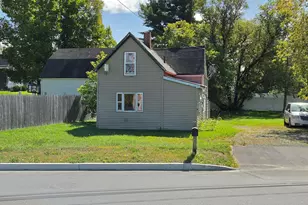 1323 Main St, Washburn, ME 04786 - Photo 2