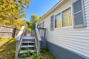 85 Farnham St, Portland, ME 04103 - Photo 12