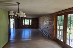 1423 Park St, Livermore Falls, ME 04254 - Photo 10