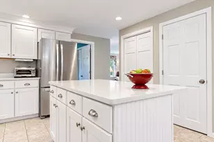 32 Carriage Hill Dr, Windham, ME 04062 - Photo 18