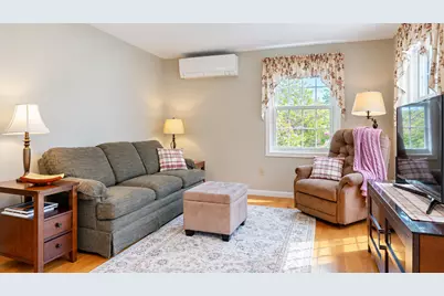 32 Carriage Hill Drive, Windham, ME 04062 - Photo 8