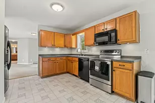 7 Meadow Way, Richmond, ME 04357 - Photo 6