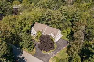 2 Rock Crest Dr, Cape Elizabeth, ME 04107 - Photo 4