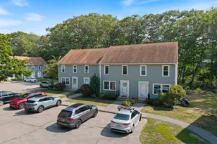 60 Brown St, Kennebunk, ME 04043 - Photo 2