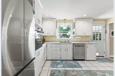 112 Dennett Street, Portland, ME 04102 - Photo 12