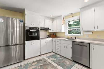 112 Dennett Street, Portland, ME 04102 - Photo 10