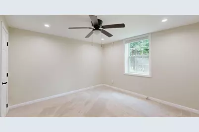 13 Bowdoin Drive, Lewiston, ME 04240 - Photo 58