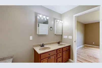 13 Bowdoin Drive, Lewiston, ME 04240 - Photo 44