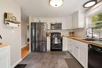 71 Bradstreet Lane, Eliot, ME 03903 - Photo 4