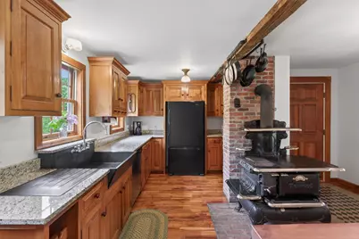 136 Frost Hill Road, Norway, ME 04268 - Photo 8