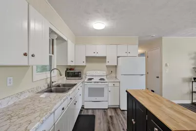 658 Middle Road, Sabattus, ME 04280 - Photo 8