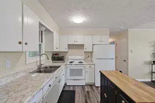 658 Middle Rd, Sabattus, ME 04280 - Photo 8