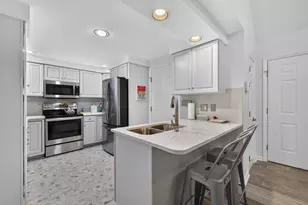17 Cambridge Ct, Kennebunk, ME 04043 - Photo 8