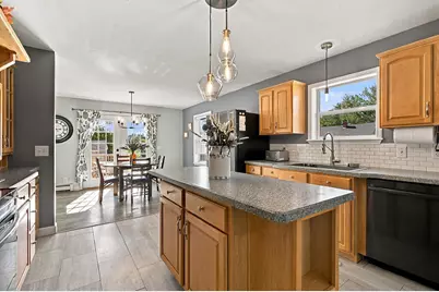 49 Towle Street, Auburn, ME 04210 - Photo 6