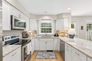 12 Lupine Ct, Yarmouth, ME 04096 - Photo 2